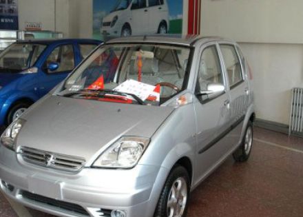 2004款 1.0L 基本型拆车件客服台